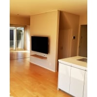 白・クリーム・ベージュ系クロスで穏やかで温かいお家に