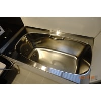 断熱性の高い浴室へ交換しました。