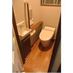 耐震改修を兼ねてトイレ空間も快適にリフォーム