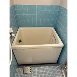 浴槽を交換いたしました。施工は1日で完了です。