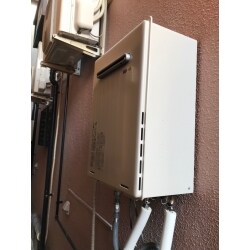 給湯器の取替工事を行いました。最短1日で取り付け交換完了いたします。