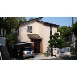 外壁カラー変更で暖かみのある住まいが完成しました