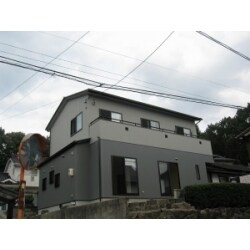 細部にまでこだわり改修を施すことで、倉庫兼作業場として使っていたものが、末永く安心して住み継げる住まいへ大変身。新しく生まれ変わった我が家には、お友達やご家族の笑い声がいつでも響きます。
