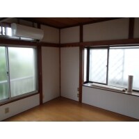 居室の壁をベニア補強して、クロス張り