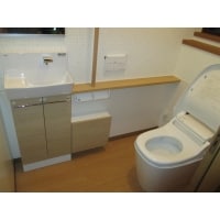 手すりつきでおばあちゃんも使いやすく