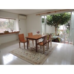 暗いリビングを明るく住み心地の良い空間へのリフォーム