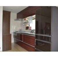 インテリアとの調和を考えたスッキリしたキッチン