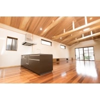 【新築】丸太の小屋組みを表した60坪の平屋