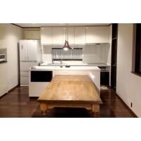 こだわりのLDKと、光が多彩な表情を作り出す空間