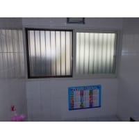 在来浴室の窓が大きく寒いので内窓サッシの取付