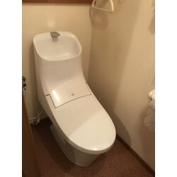 ウォシュレットの故障に伴い、トイレをリフォーム