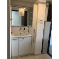 収納力UPの三面鏡洗面化粧台