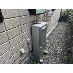 追い焚き給湯器を交換致しました。