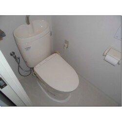 トイレとバスルームを掃除がしやすい機能の商品に取り替えました。