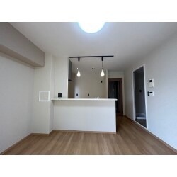 クロス貼替
床フローリング材貼替
キッチン入替　LIXIL　シエラ