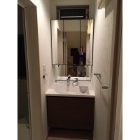 上質な空間を創り出すタンクレストイレとエレガンスドレッサー