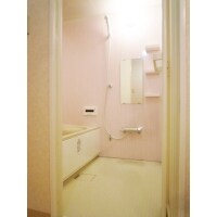 キッチン、浴室、洗面台交換と各部屋のクロス張替で１６７万円！