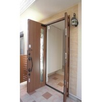 築30年フルリノベーション 2世帯&犬の生活【玄関】