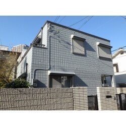 塗装後の様子、関西ペイント アレスアクアセラフッソで仕上げましたが、ハウスメーカーさんの半額くらいだったようで好評でした。
