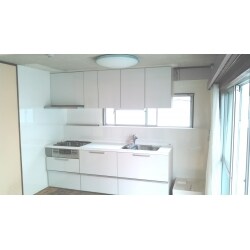 松戸市【キッチンのリフォーム】クリナップのラクエラが83万円