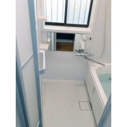 シンプルイズベスト！コンパクトサイズですが、白で統一し、広がりを感じるようにしました。