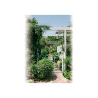 【ガーデン】バラや草花が迎えてくれるローズガーデン