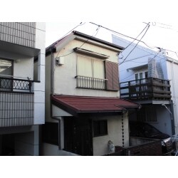 屋根重ね葺き施工後の写真です。
