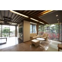 和室を洋室へ模様替えを行い、ダイニングとつなげて大空間に。