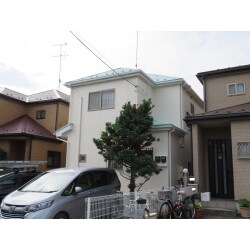 外壁KP110
屋根セランドグリーンへ塗装しました。