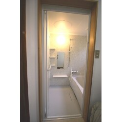 タイルの浴室からユニットバスへの交換、及びボイラー交換