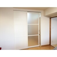 暗い洋室を明るくしたい、開き扉から引戸へリフォーム