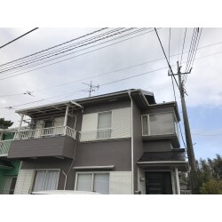 外壁と屋根の塗装工事