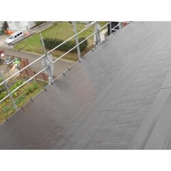 ファインパーフェクトベスト（2液ラジカル制御型ハイブリッド高耐候屋根用塗料）を使用してのお塗り替え。