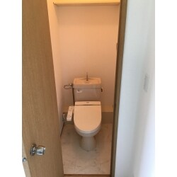トイレ温水洗浄便座取付（サンガーデン201）