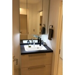 収納たっぷり！の洗面台に交換