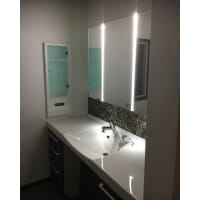 収納たっぷりの洗面化粧台へ交換