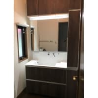 シンプルなのに機能充実洗面化粧台へ交換