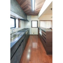 クリナップ　ステディアをご採用され、大人の高級感溢れるキッチンになりました。
