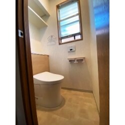 ご夫婦でお暮しのS様邸のトイレリフォームをさせていだきました。
