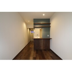 アパートとは想像がつかないほど重厚感のあるお部屋