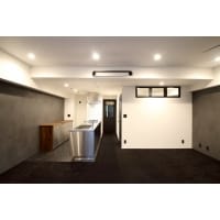 モノトーン×アジアンビンテージ家具でリゾートホテル風に