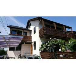 屋根：アレスクールSi　　　　　　　　　　　　　外壁：ジョリパットフレッシュSi　　　　　　　　軒天・破風：キシラデコール　　　　　　　　　　その他木部：キシラデコール　