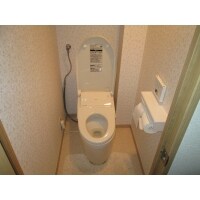 清潔感のある明るいトイレ
