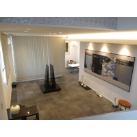 上品に魅せる、こだわりのギャラリー