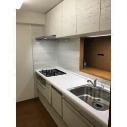住宅設備を全て取り替えました。設備を取り替えるだけでも印象がとても明るくなります。