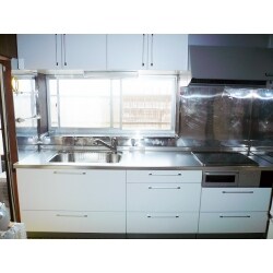 ＜リモデルのきっかけ＞
キッチンの老朽化に伴い、システムキッチンとＩＨを入れたい。