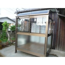 (リフォームのきっかけ)
雨の日に洗濯物が干せるスペースがなかったので、サンルームを取付したい。

･雨が降っても、安心して洗濯物が干せるスペースが出来ました。