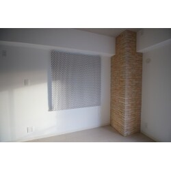 マンションの内装リフォームをご依頼頂きました。
お客様のお好みやコーディネーターとの打合せにより、北欧風の内装に仕上げました。