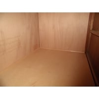 物入れ内部と勝手口の修繕