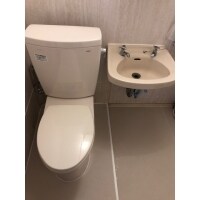 集合住宅　トイレ交換・床シート施工工事